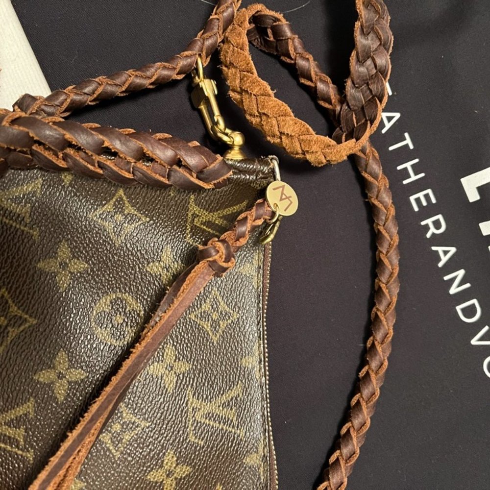 Leather & Vodka revamped authentic LV bag - Picture 4 of 6